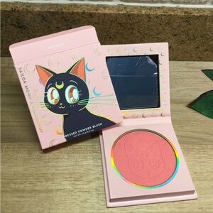 🆕 ColourPop x Sailor Moon Pressed Powder Blush - Cat’s Eye